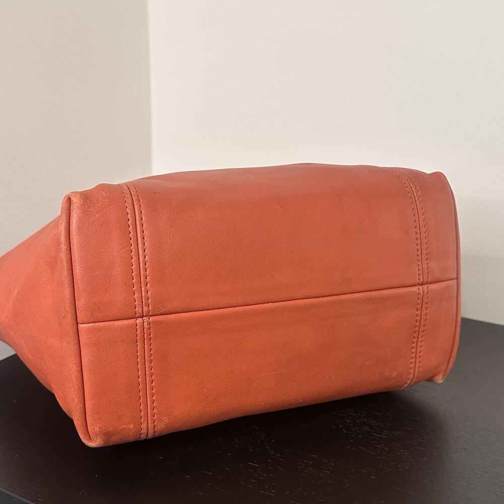 Vintage 90s Coach Red/Orange 4133 Waverly Leather Tote Bag w/ Original Hang Tag - Picture 8 of 14